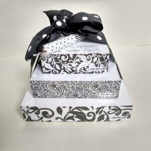 New Sealed Lady Jayne Ltd Tower of Notes Notepad with Pen 600 Sheets Black White